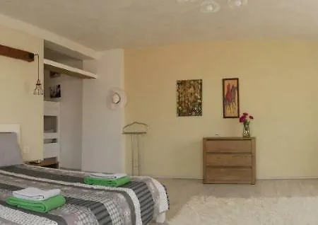 Boutique Apartment *